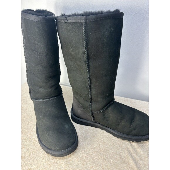 UGG Australia Women’s Classic Tall II Black Winter Boots. Size 6 - Picture 7 of 15